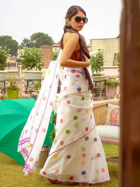 Vasthrlay Printed Unstitched Saree