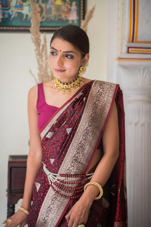 Vasthrlay Banarasi Unstitched Saree