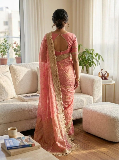 Vasthrlay Border Saree