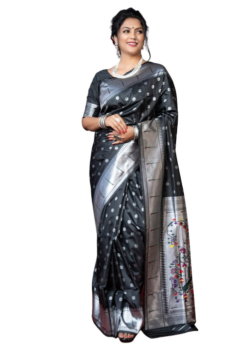 Vasthrlay Paithani Unstitched Saree