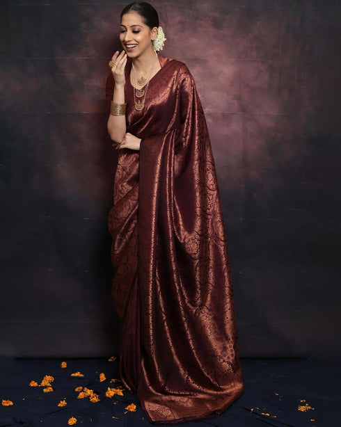 Vasthrlay Jacquard Traditional Unstitched Saree