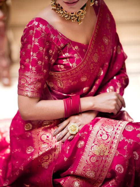 Vasthrlay Banarasi Unstitched Saree