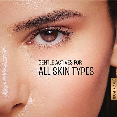 Lakmē Dew Drama Gel Creme