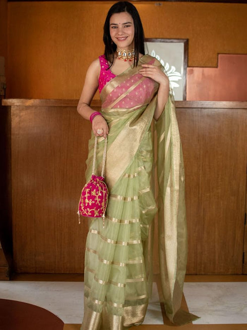 Vasthrlay Banarasi Saree