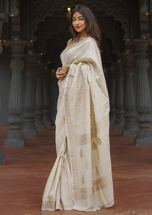 Vsathrlay Peach Banarasi Kanchipuram Ethnic Wear