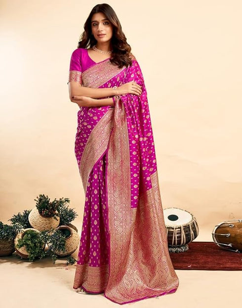 Vasthrlay Jacquard Kanjivaram Unstitched Light Green Saree
