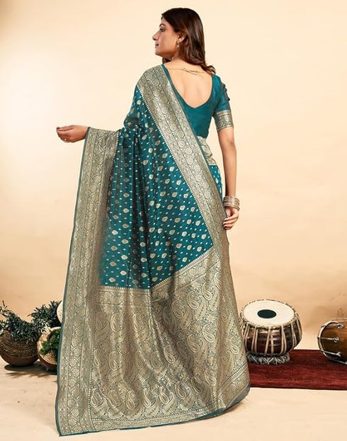 Vasthrlay Jacquard Kanjivaram Unstitched Light Green Saree