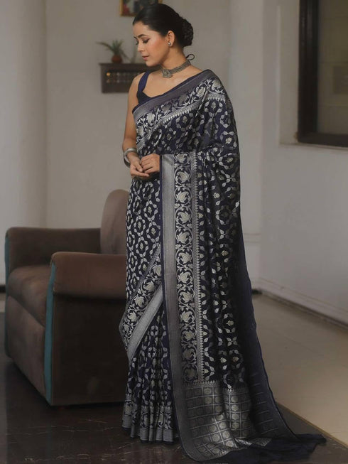 Vasthrlay Kanjivaram Traditional Saree
