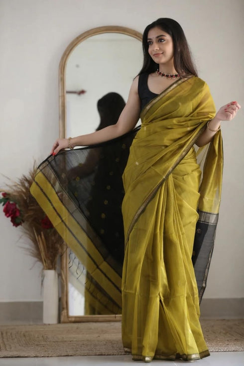 Vasthrlay Banarasi Unstitched Saree