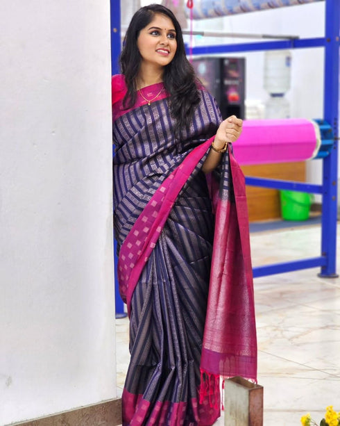 Vasthrlay Kanjivaram Saree