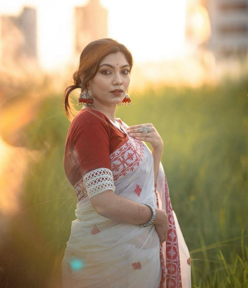 Vasthrlay Kanjivaram Unstitched Saree