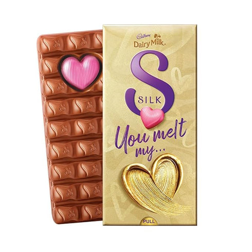 Cadbury Dairy Milk Silk Heart Blush Valentine's Gift Pack Chocolate Bar 250g