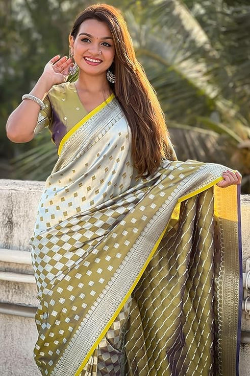 Vasthrlay Banarasi Unstitched Saree