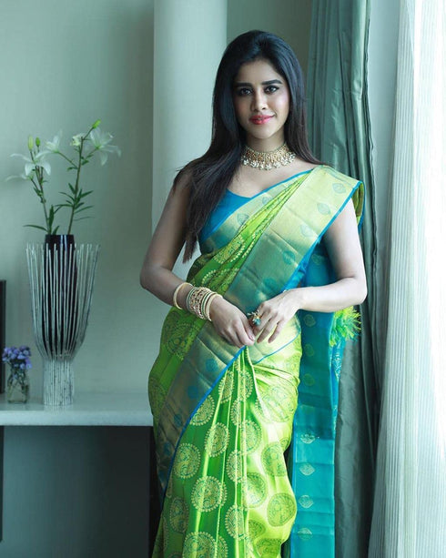 Vasthrlay Green Banarasi Saree