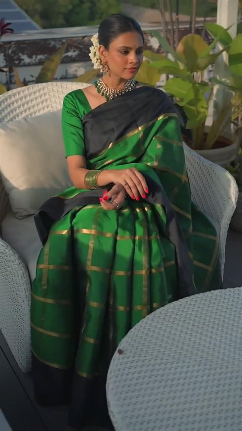 Vasthrlay Green Kanjivaram Saree