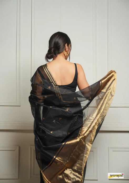 Vasthrlay Kanjivaram Saree