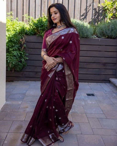 Vasthrlay Banarasi Unstitched Saree