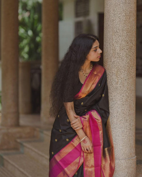 Vasthrlay Designer Saree