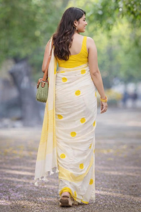 Vasthrlay Lightweight Handloom Unstitched Attached