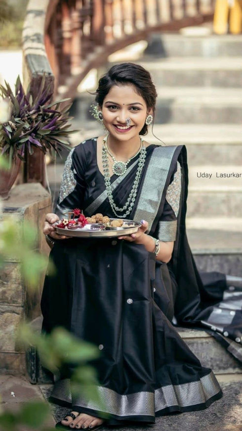 Vasthrlay Silver Banarasi Unstitched Saree