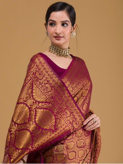 Vasthrlay Kanjivaram Woven Saree