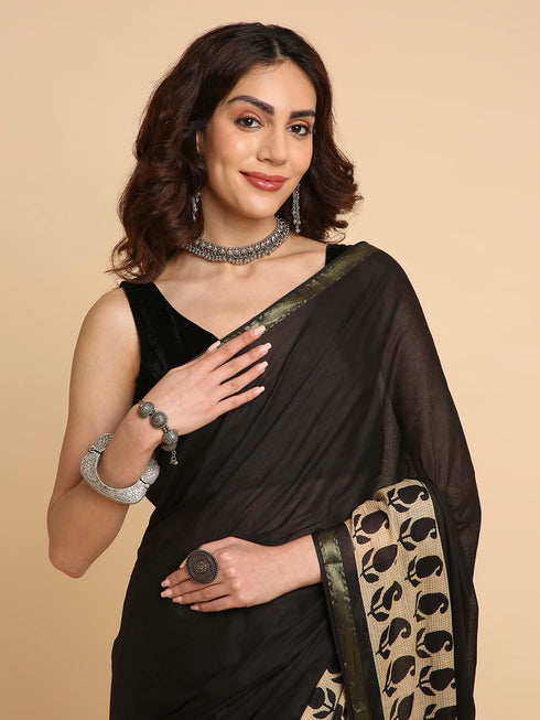 Vasthrlay Lightweight Breathable Traditional Printed Saree