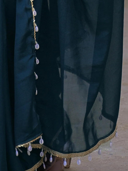 Vasthrlay Chiffon Scalloped Coffee Saree