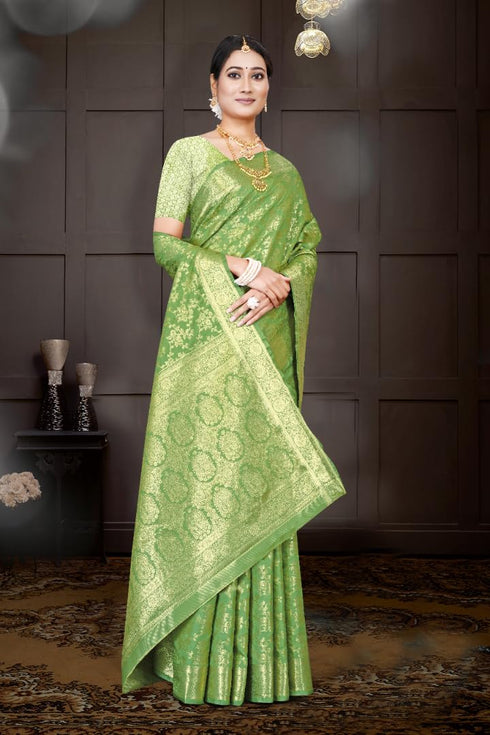 Vasthrlay Golden Weaving Mahendi