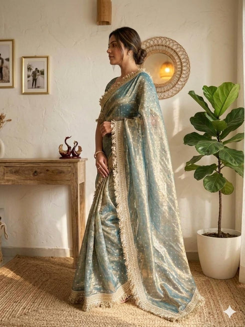 Vasthrlay Border Saree