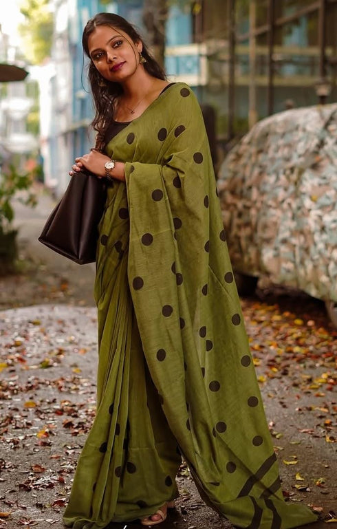 Vasthrlay Mehendi Matching Unstitched Kalamkari