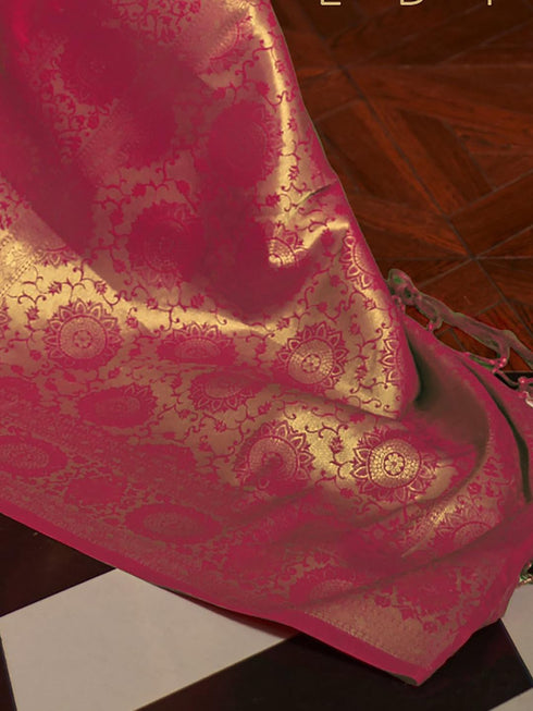 Vasthrlay Exquisite Traditional Intricate Gold Tone Saree