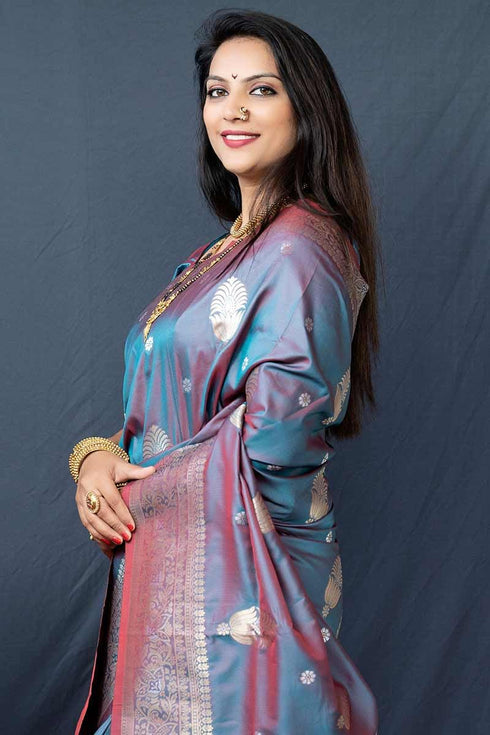 Vasthrlay Organza Designer Unstitched Saree