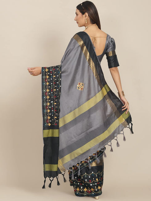 Vasthrlay Embroidery Contrast Saree