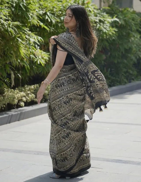 Vasthrlay Traditional Unstitched Lightweight Geometric