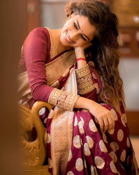 Vasthrlay Maroon Banarasi Saree