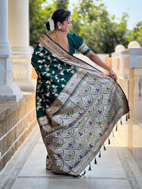 Vasthrlay Jacquard Unstitched Saree