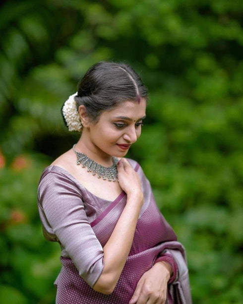 Vasthrlay Saree
