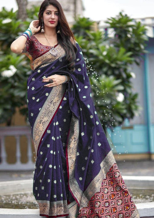 Vasthrlay Banarasi Saree