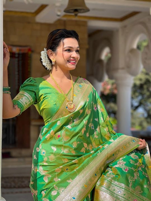 Vasthrlay Jacquard Unstitched Saree