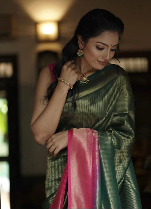 Vasthrlay Green Kanjivaram Saree