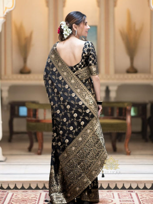 Vasthrlay Banarasi Kanjivaram Wedding Pari 165 Saree With Blouse Piece
