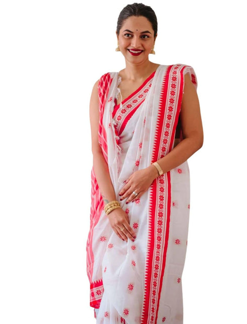 Vasthrlay Traditional Unstitched Saree