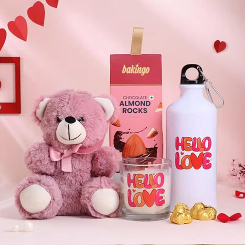 Romantic Gift Hamper For Valentine's Day