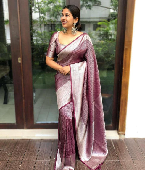Vasthrlay Banarasi Unstitched Saree