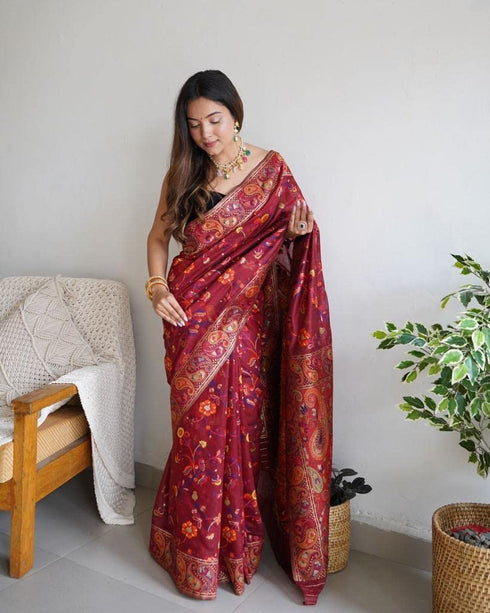 Vasthrlay Traditional Unstitched Saree
