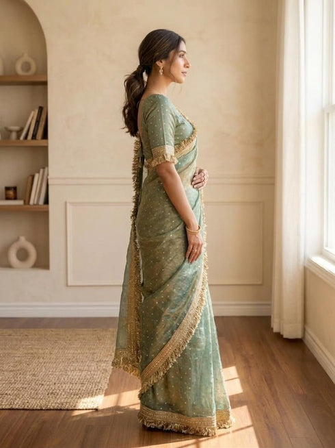 Vasthrlay Border Saree