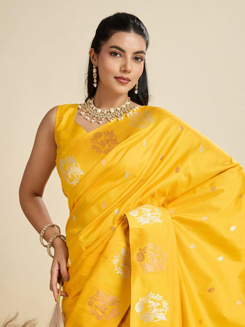 Vasthrlay Banarasi Jacquard Paithani
