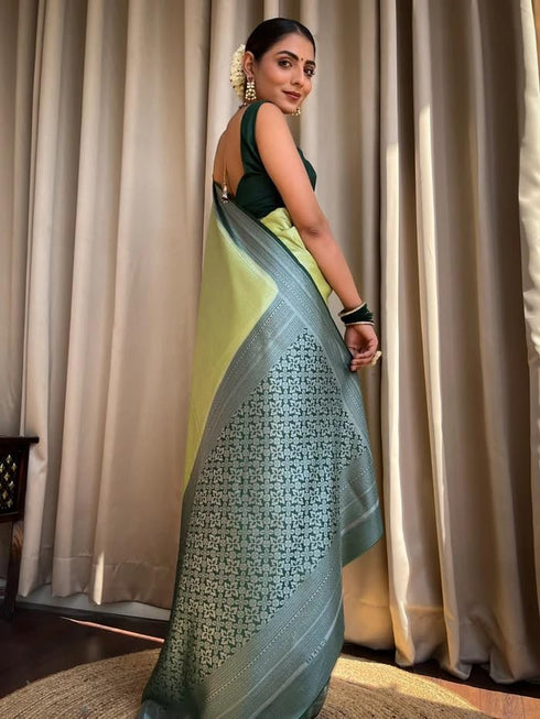 Vasthrlay Kanjivaram Saree