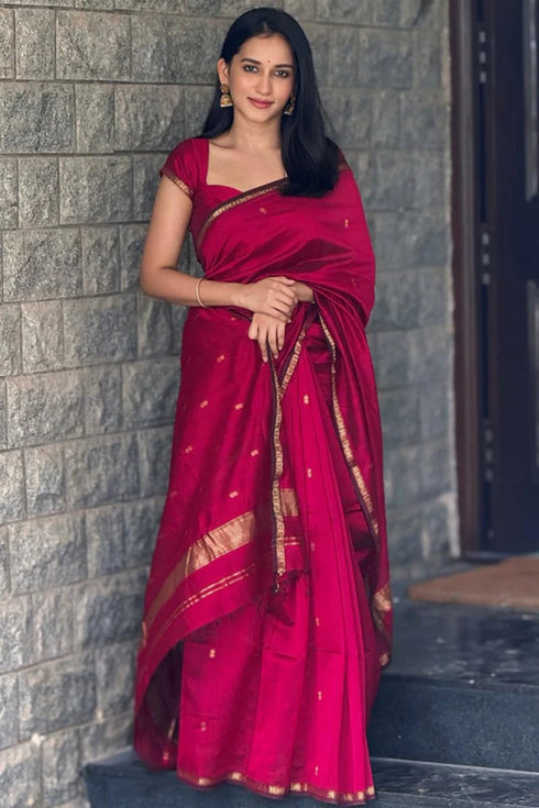 Vasthrlay Banarasi Unstitched Saree