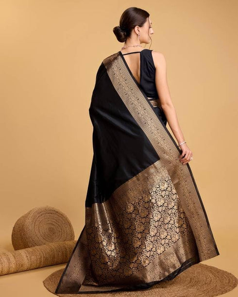 Vasthrlay Banarasi Traditional Unstitched Saree